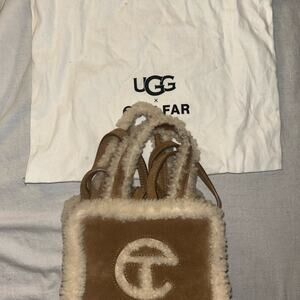 UGG x Telfar
Shearling Crossbody Mini Bag